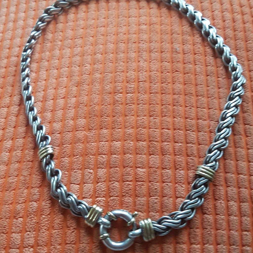 Beautiful choker with pendant's cross.